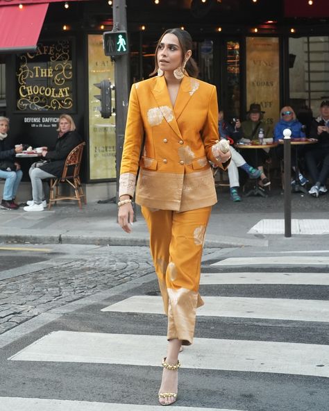 @houseofmisu takes over the Paris streets in our Gul Silk Pantsuit and we're in awe of this look😍💛✨ This pantsuit is absolutely perfect for your festive and wedding Soiree✨✨ Shop the look on the website or dm us for more details. www.shriyasinghi.com . . . . #shriyasinghi #festivewear #silkpantsuit #banarasisilk #fusionwear #modernindian #diwalioutfit #weddingoutfit #shippingworldwide Silk Pantsuit, Silk Pant Suit, Paris Streets, Diwali Outfits, Cloth Design, Paris Street, Shop The Look, Red Carpet Looks, Look On