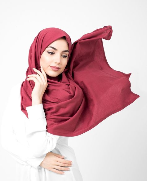 Modest Shirt, Jersey Scarf, Hijab Collection, Jersey Hijab, Apple Butter, African Design Dresses, Pashmina Scarf, Beautiful Hijab, Light Texture