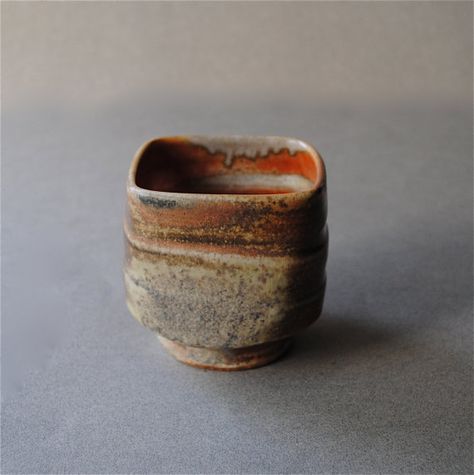 Cerámica Ideas, Clay Bowl, Tea Bowl, Pottery Classes, Ceramics Pottery Art, Pottery Cups, Ceramics Projects, Ceramics Ideas Pottery, Ceramic Tableware