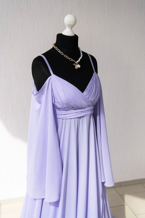 Megara Inspired Dress, Purple Greek Goddess Dress, Futuristic Dress Women, Women Dress Photoshoot, Lilac Clothes, Purple Fantasy Dress, Flowy Purple Dress, Lavender Outfit Ideas, Purple Flowy Dress