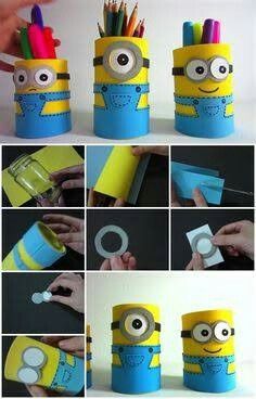 Bana benziyorlarmış 😉 Pencil Holders Diy Kids, Pen Holder Diy, Minion Craft, Diy Minions, Diy Pencil Holder, Foam Sheet Crafts, Pencil Holders, Diy Pencil, A Minion