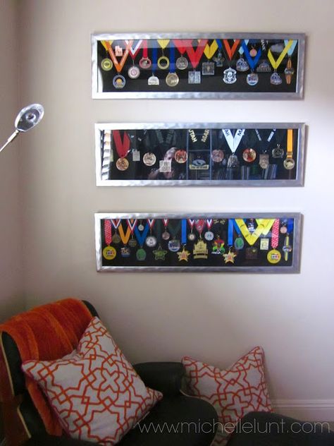 I love this method of displaying marathon medals.  It's neat and attractive at the same time. This could be used for kids' participation medals, 4H awards, etc. -- How to Display Marathon Medals: Honey I'm Home. Race Medal Displays, Running Medal Display, Marathon Medal, Trophy Display, Ribbon Display, Running Medals, Sports Medals, Award Display, Trophies And Medals