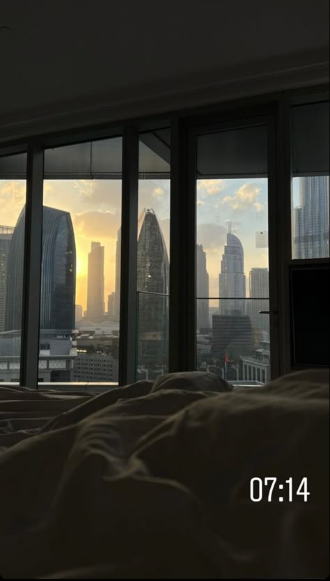 Dubai Aesthetic Apartment, Dubai Apartment View Aesthetic, Dubai Luxury Apartment, Dubai Apartment Aesthetic, Luxury Lifestyle Apartments, Dubai Apartment View, Dubai Instagram Story, Apartment Dubai, Dubai View