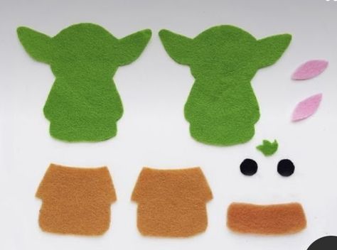 Felt Patterns Free Printables, Felt Templates Printable Free Pattern, Diy Baby Yoda, Star Wars Felt, Felt Patterns Free, Felt Plushies, Star Wars Crafts, Felt Crafts Patterns, Felt Crafts Diy