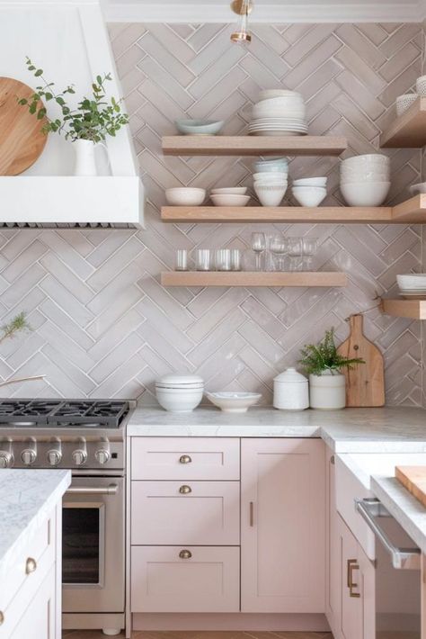 22 Herringbone Subway Tile Backsplash Ideas: Must-Try Designs! Diagonal Herringbone Backsplash, Herringbone Kitchen Backsplash Ideas, Herringbone Backsplash Subway Tile, Subway Tile Backsplash Ideas, Subway Tile Ideas, Herringbone Subway Tile Backsplash, Herringbone Tiles Kitchen, Backsplash Subway Tile, Herringbone Backsplash Kitchen