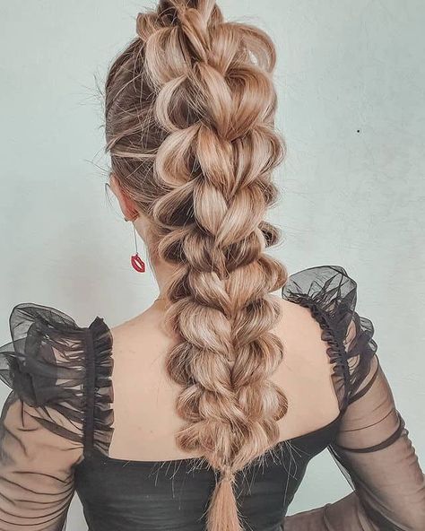 50+ Bombshell Braided Hairstyles You Need To Try! - Prada & Pearls Long Hair Braid Ideas, Braided Pony Hairstyles, Pony Hairstyles Wedding, Bubble Braid Easy, Braid Ideas For Long Hair, Braid Ideas For Short Hair, Junior Bridesmaid Hair, Dragon Braid, Recreate Yourself