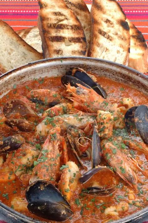 Zarzuela de Mariscos (Spanish Seafood Stew) - Chef's Pencil Spanish Restaurant, Seafood Stew, Spanish Cuisine, Spanish Dishes, Cuban Recipes, English Food, Food Reviews, Seafood Dishes, Beautiful Food