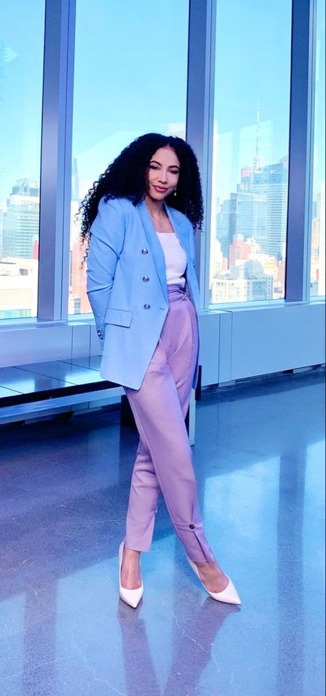 Chill Business Outfits, Lilac Suit Women Outfit, Work Trendy Outfit, Lilac Dress Pants Outfit, All Lavender Outfit, Lavender Slacks Outfit, Business Casual Outfits Pastel, Pastel Blue Blazer Outfit, Powder Blue Blazer Outfits For Women