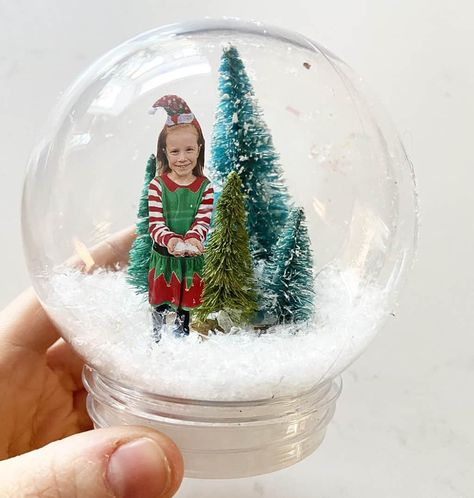 Diy Snowglobe Ornament With Picture, Kids Craft Snow Globe, Dollar Tree Snow Globe Ornament, Dry Snow Globes Diy, Kindergarten Snow Globe Craft, Custom Snow Globes, Mason Jar Snow Globe For Kids, Snow Globe With Picture Inside, Personalized Snow Globe