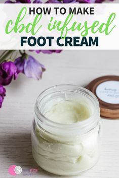 Homemade Foot Cream, Almond Oil Benefits, Diy Essential Oil Recipes, Salve Recipes, Aromatherapy Products, Lotion Recipe, Diy Anti Aging, Diy Lotion, Diy Skin Care Recipes