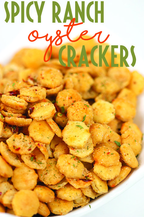 Spicy Ranch Oyster Crackers, Crackers Seasoned, Oyster Crackers Recipe, Seasoned Oyster Crackers, Ranch Oyster Crackers, Ranch Crackers, Spicy Crackers, Seasoned Crackers, Spicy Ranch