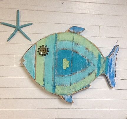 Deco Marine, Sea Glass Colors, Wood Fish, Tropical Home Decor, Wooden Fish, Fish Wall Art, Beach House Style, Beach House Interior, Beach House Design