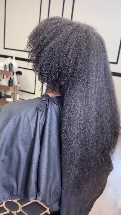 Thick Hair Aesthetic, 4c Hair Shrinkage, Aesthetic Waist, Long Hair Aesthetic, Hair Journey Tips, Hair Growth Methods, Hair Shrinkage, Thick Natural Hair, Hair Motivation