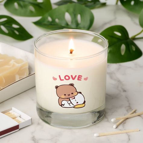 Cute Panda bear couple, bubu and dudu hugs love Groovy Candles, Couple Animals, Candle And Flower, Groovy Typography, Bubu And Dudu, Love Candles, Bear Couple, Flowers Simple, Flower Scent