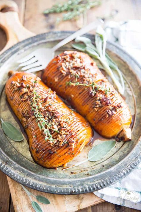 Honey Glazed Hasselback Butternut Squash by Sonia! The Healthy Foodie | recipe on thehealthyfoodie.com Hasselback Sweet Potatoes, Toast In The Oven, Candied Pecans, Thanksgiving Sides, Healthy Foodie, Toasted Pecans, Thanksgiving Side Dishes, Sweet Potatoes, Pecans