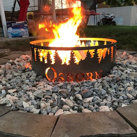 Diy Fire Pit Ideas, Fire Pit Materials, Custom Fire Pit, Fire Pit Ring, Metal Fire Pit, Garden Fire Pit, Fire Ring, Wood Burning Fire Pit, Fire Pit Designs