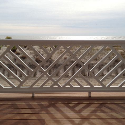 Railing designs Nice Balcony, Porch Railing Designs, Metal Deck Railing, Steel Railing Design, Window Grill Design Modern, Gate Wall Design, Staircase Railing Design, House Fence Design, Balcony Grill