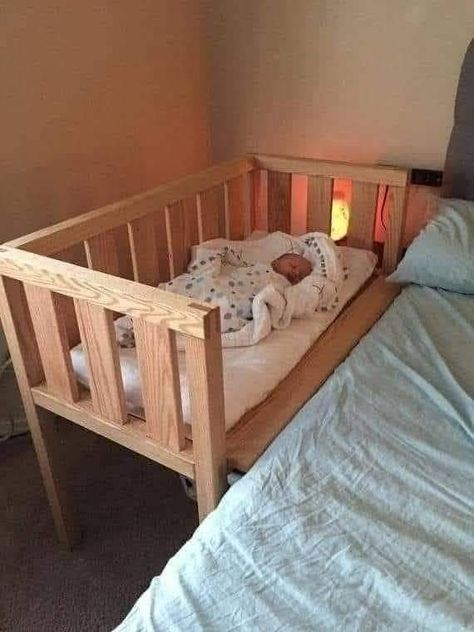 Rustic Crib, Crib Diy, Co Sleeper Crib, Baby Crib Diy, Diy Crib, Baby Furniture Sets, Co Sleeper, Baby Rosa, Diy Baby Furniture