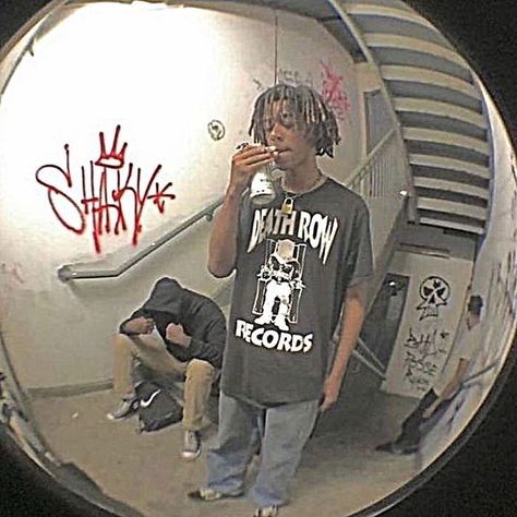 Old School Rap Aesthetic, Fisheye Photos, Hellboy Tattoo, Funny Banner, Hard Photo, Popular Rappers, Y2k Pfp, Swag Pics, Grunge Pictures