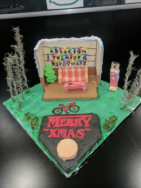 Stranger Things Girl, Stranger Things Have Happened, Christmas Gingerbread House, Gingerbread Houses, Christmas Gingerbread, Christmas Magic, Gingerbread House, Elf On The Shelf, Stranger Things