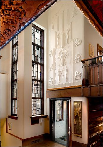 Edgar Miller. Plaster frieze, leaded glass, and carved ceiling; foyer of the R. W. Glasner Studio in Chicago. The figures represent music, dance and architecture. Edgar Miller, Deco Interiors, Chicago History, Chicago Artists, Chicago Architecture, Iron Railing, Art Deco Architecture, Architecture Interiors, Apartment Complexes