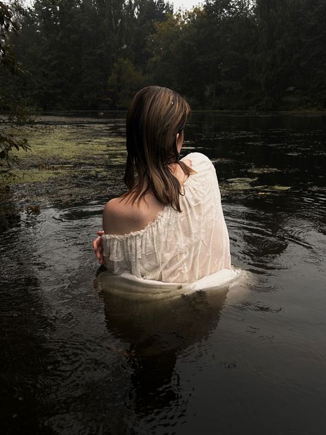 Wood Nymphs, Photoshoot Aesthetic, Water Nymphs, Woman Walking, Dreamy Photography, Mystical Forest, Dark Fairy, Fantasy Photography, Forest Fairy