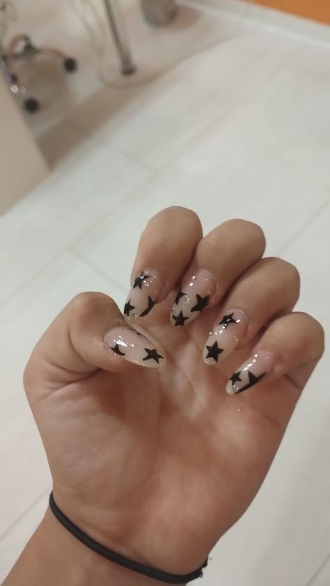 acrylic nails Half Star Nails, Black And White Star Acrylic Nails, Short Black Nails With Stars, Rock Star Gf Nails, Clear Nails With Stars, Clear Star Nails, Star Themed Nails, Star Nails Coffin, Black Stars Nails