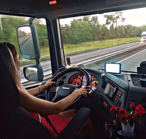 Woman Truck Driver, Merry Eva, Truck Driver Aesthetic, Trucker Aesthetic, Female Truck Driver, Best Travel Camera, Sales Landing Page, Vision Board Project, Women Truck Driver