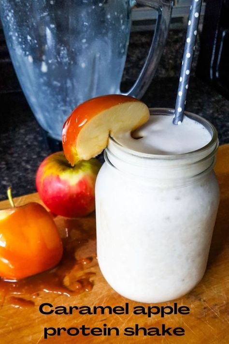 Combining unsweetened apple juice, real apple chunks, frozen banana, unflavored protein powder (or greek yogurt) with sugar free caramel syrup, milk, and ice for a delicious protein shake that tastes just like a caramel apple treat. Apple Protein Shake, Caramel Apple Treats, Good Workouts, Sugar Free Caramel, High Protein Drinks, Yummy Protein Shakes, Unflavored Protein Powder, Apple Treat, Caramel Syrup