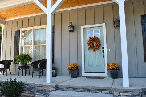 Earl Gray Sherwin-Williams | Front door color: Sherwin Williams Festoon Aqua Exterior Paint Colours, Aqua Door, Gray Siding, Green Exterior Paints, Divine White, Sherman Williams, Paint House, Outside Paint, Exterior Window