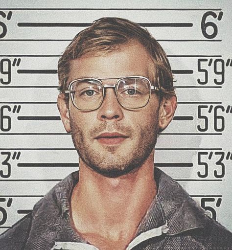 Evan Peters Dahmer, Serial Friends, Jeff Dahmer, Colorized Historical Photos, Celebrity Mugshots, Scary People, Lady Sings The Blues, Scary Films, Creepy Core