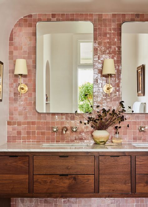 Charleston House by Rhett Morgan and Basic Projects - Project Feature - The Local Project - The Local Project Charleston House, Interior Design Courses, Charleston Homes, The Local Project, Dream House Interior, Instagram Photography, Residential Design, Bathroom Interior, The Locals