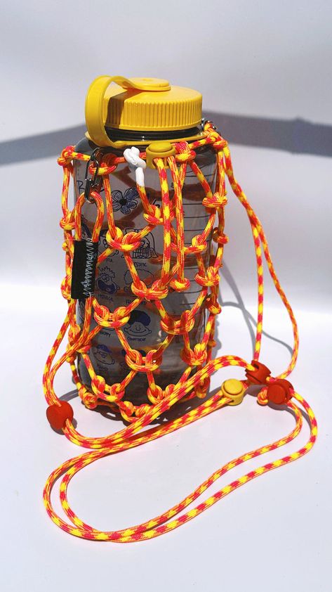 sling around your nalgene water bottle Rope Water Bottle Holder, Crochet Nalgene Holder, Paracord Water Bottle Sling, Paracord Bottle Holder, Paracord Bag, Water Bottle Strap, Water Bottle Sling, Nalgene Water Bottle, Nalgene Bottle