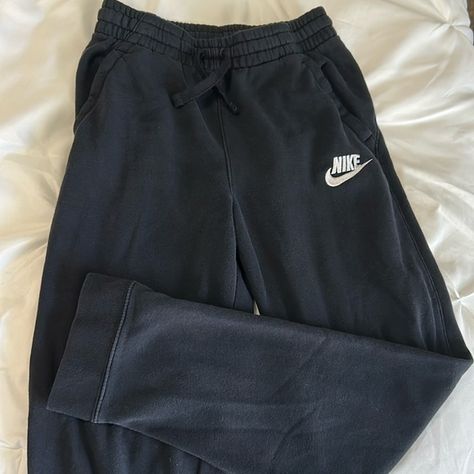 Nike sweatpants outfits