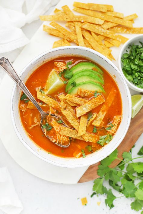 Soup Dinner Recipes, Soup Recipes For Dinner, Dinner Recipes Soup, Healthy Tortilla Soup, Recipe Tortilla, Chicken Tortilla Soup Easy, Tortilla Strips, Lasagna Soup Recipe, Chicken Tortillas Soups Recipe