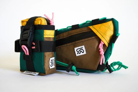 Bikepacking Gear, Bags Inspiration, Mini Velo, Bikepacking Bags, Bicycle Panniers, Bike Bags, Chalk Bag, Accessory Design, Gps Map