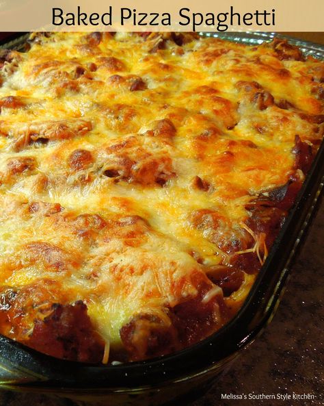 Baked Pizza Spaghetti Pizza Spaghetti Casserole, Pizza Spaghetti, Baked Pizza, Cheesy Chicken Spaghetti, Pizza Flavors, Baked Spaghetti, Tailgate Food, Ground Beef Recipes Easy, Pizza Bake