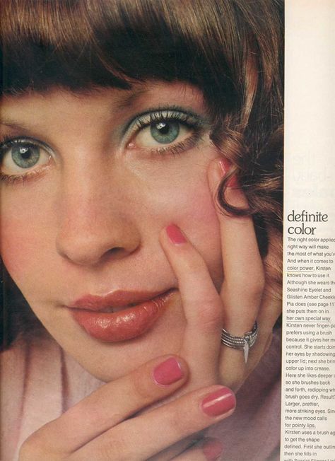 70’s Hair And Makeup, 70s Make Up, 70s Fashion Magazine, 60’s Makeup, 70’s Hair, Vintage Editorials, 70s Makeup, Makeup Magazine, Beauty Advertising