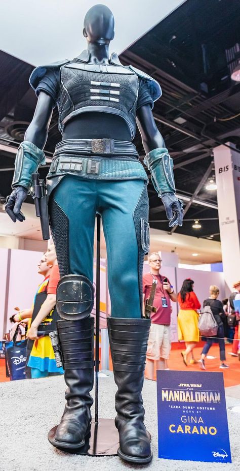 "CARA DUNE" (Full Body) reference photos for COSPLAY | The Mandalorian - Album on Imgur Cara Dune Costume Diy, Dune Costume Diy, Full Body Reference Photos, Cara Dune Costume, Dune Cosplay, Full Body Reference, Disneybound Ideas, Cosplay Group, Mandalorian Costume