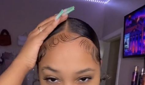 Middle Part Bun With Edges, Middle Part Slick Back With Edges, Baddie Edges Hairstyles, Edges Styles, Cute Edges, Pretty Edges, Edges Ideas, Small Edges, Dramatic Edges