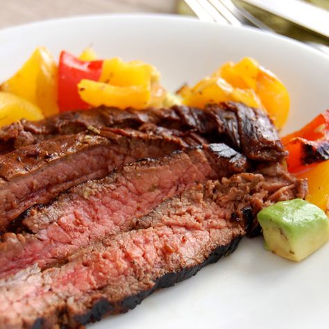 Balsamic Steak Marinade, Paleo Steak, Balsamic Steak, Paleo Diet Meal Plan, Paleo Sauces, Geoffrey Zakarian, Best Paleo Recipes, Hanger Steak, Steak Marinade