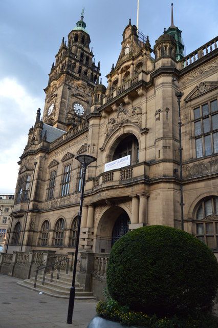 Sheffield Town Hall (C) N Chadwick :: Geograph Britain and Ireland Sheffield City, Travel Korea, Personal Investigation, Sheffield England, Cities To Visit, Listed Building, England Wedding, City Scene, City Council