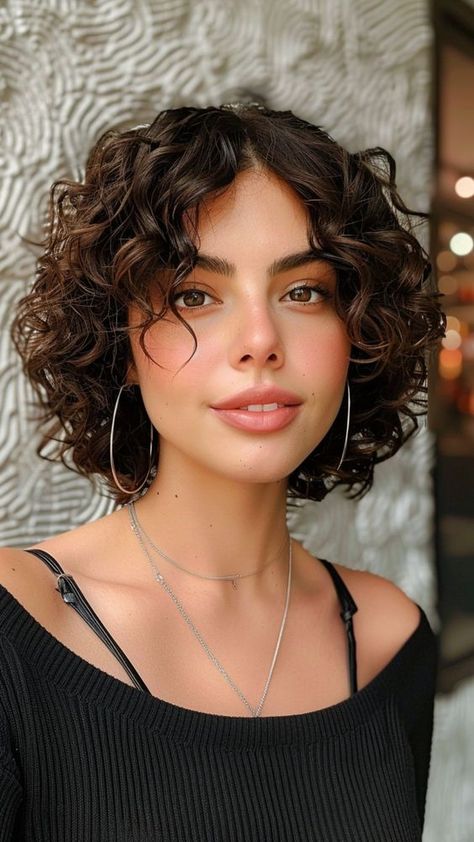 Short Curly Hairstyles Fine Hair, Summer Haircut, Curly Haircut, Natural Curly Hair Cuts, Bob Haircut Curly, Curly Hair Photos, Prom Hairstyles For Short Hair, Curly Haircuts, Short Curly Haircuts