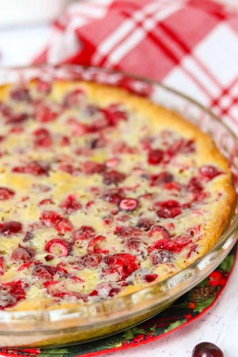 Cranberry Pie Easy, Crustless Cranberry Pie, Cranberry Pecan Pie Recipe, Cranberry Walnut Pie, Cranberry Orange Pie, Nantucket Cranberry Pie, Cranberry Cornbread, Cranberry Recipes Dessert, Cranberry Pie Recipes