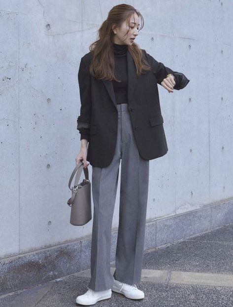 Grey Blazer Outfit, Stylish Office Wear, Business Dress Women, Everyday Fashion Outfits, Work Style, Casual Work Outfits, Modest Fashion Outfits, Blazer Outfits, 가을 패션