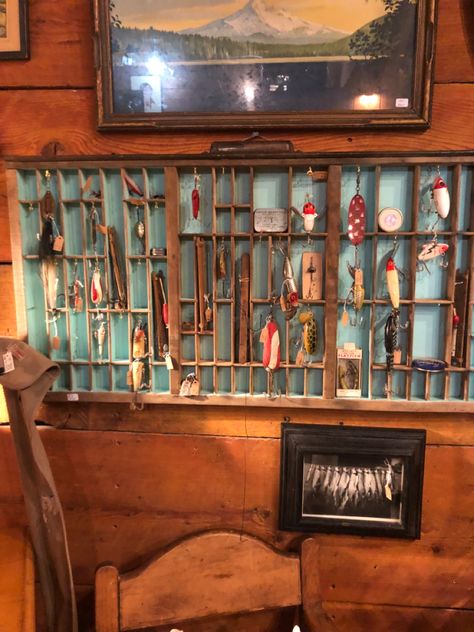 Vintage Hunting Cabin, Fishing Lure Display, Boys Fishing Room, Fishing Tackle Room, Fishing Lodge Decor, Lure Display, Fishing Lures Display, Rustic Renovations, Fishing Cabin Decor