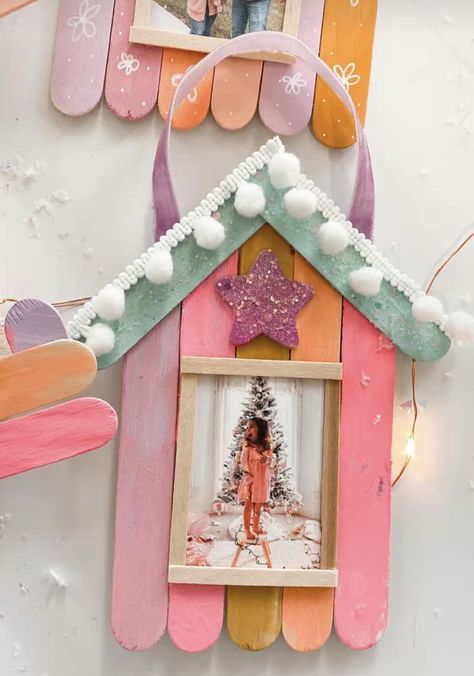 Christmas Decor Ideas Outdoor, Homeschool Crafts, Preschool Christmas, Outdoor Porch, Toddler Christmas, Crafts For Kids To Make, Popsicle Sticks, Christmas Decor Ideas, Baby Crafts