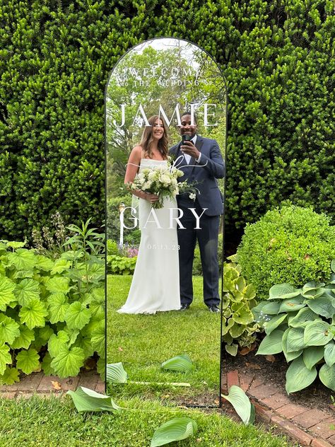 Backyard Civil Wedding Ideas, Wedding Selfie Mirror Sign, White Mirror Welcome Sign Wedding, Wedding Welcome Selfie Mirror, Aesthetic Mirror Ideas, Ceremony Entrance Decor, Diy Wedding Mirror, Wedding Mirror Decor, Mirror Wedding Signage