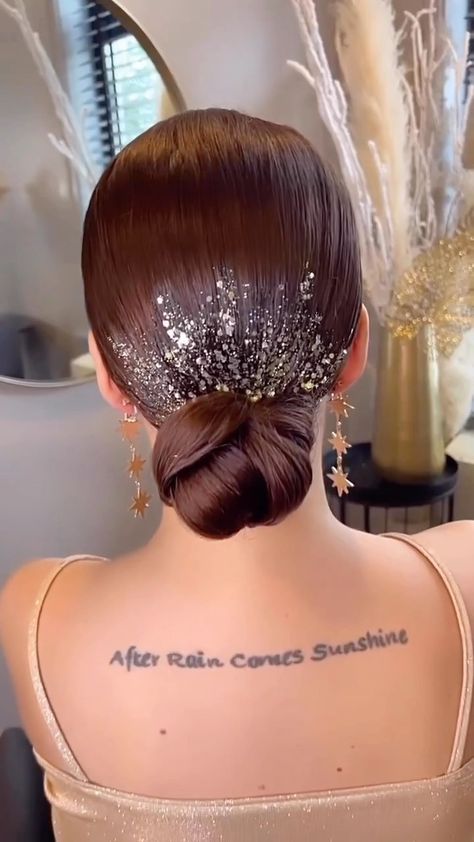 Loverly on Instagram: “Planning to wear your hair in an updo or in a trendy slick back bun?💇‍♀️ If so, you’ll want to save this glamorous wedding day hair…” Latin Hairstyles, Dancesport Hair, Slick Back Bun, Wedding Day Hair, Best Hair Stylist, Instagram Planning, Competition Hair, Bridal Hairdo, Simple Prom Hair