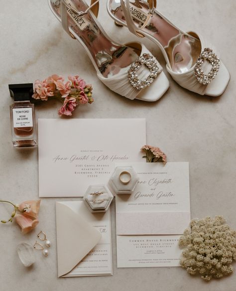 Wedding Details, Wedding Detail Photos, Wedding Flatlay, Wedding Invitation Inspo, Wedding Detail Inspo, Bridal Style, Virginia Wedding, Wedding Photos, Wedding Photography - Check out more inspirations on my ig: @ripp.photography.co Detail Photos Wedding, Family Wedding Pictures, Wedding Photography Detail Shots, Wedding Flatlay, Wedding Detail Photos, Wedding Photography List, Flatlay Photography, Wedding Details Photography, Wedding Flats